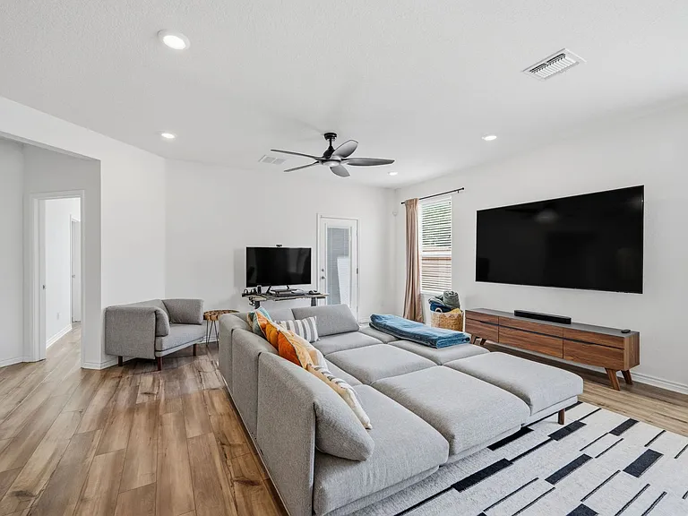 4015 Casita Mia St — Photo 8