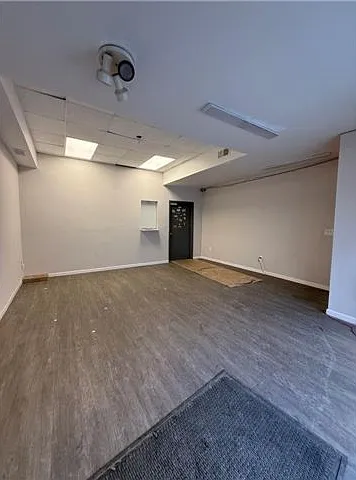 644 Bay St — Photo 3