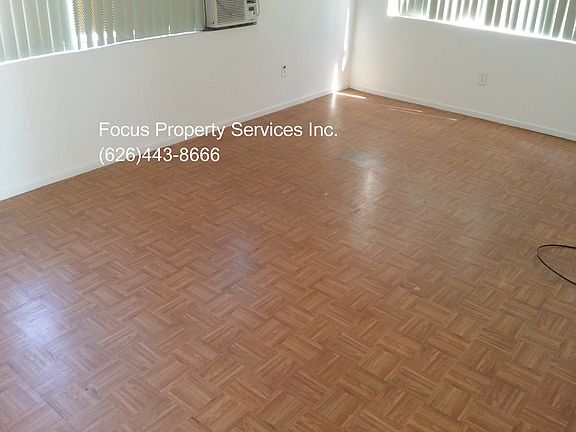 3rd image of 1154 W Stoneridge Ct