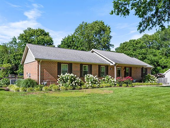3rd image of 346 Lynnford Dr