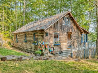 18 Wolf Rd, Boothbay, ME 04537