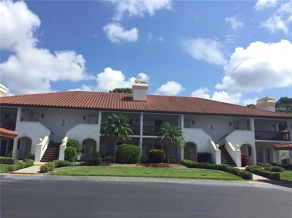 10550 Village Dr APT 104, Seminole, FL 33772