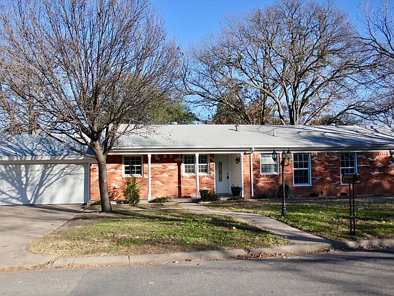 2nd image of 3808 Scranton Dr