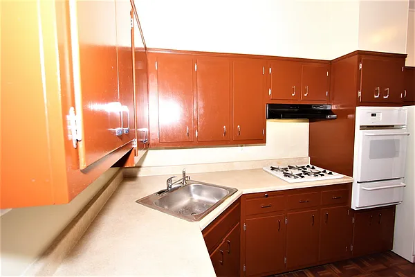 Rented by Superior Realty Service | media 10