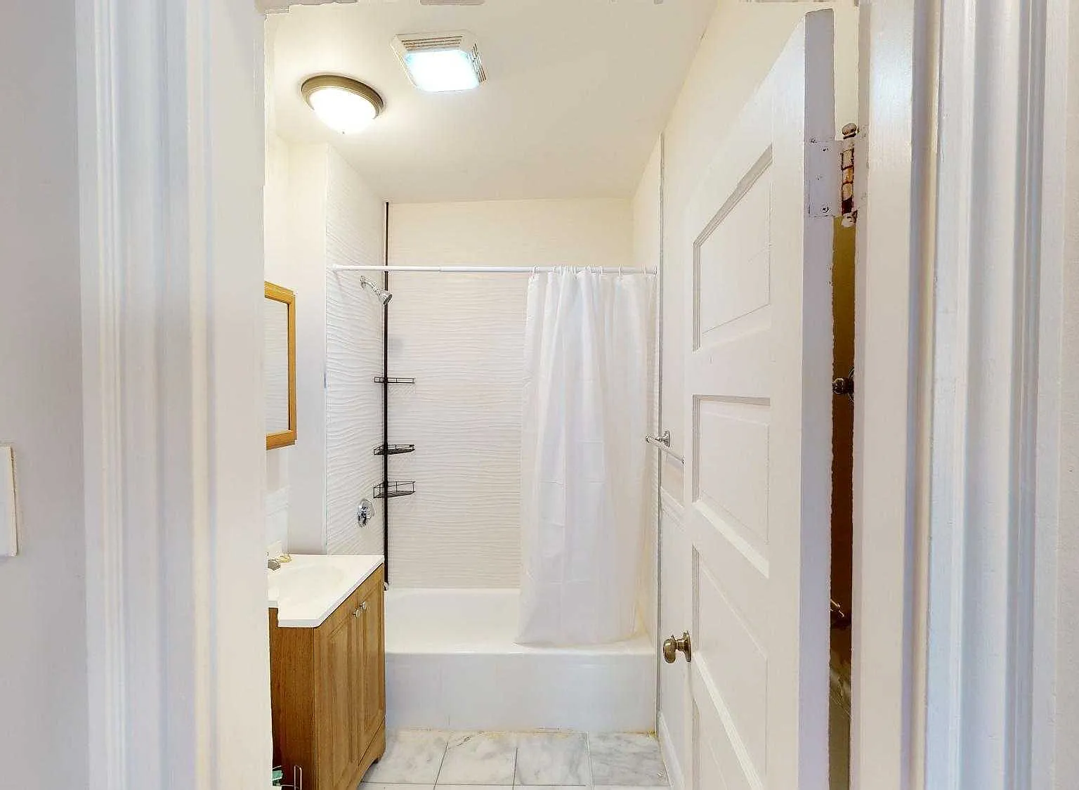 3 bed, $3,000 — Photo 3