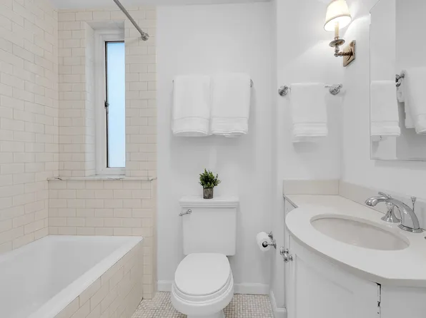 325 West 86th Street 7B image 11 of 11