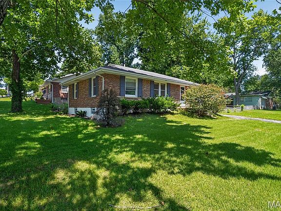 5th image of 9765 Colony Dr