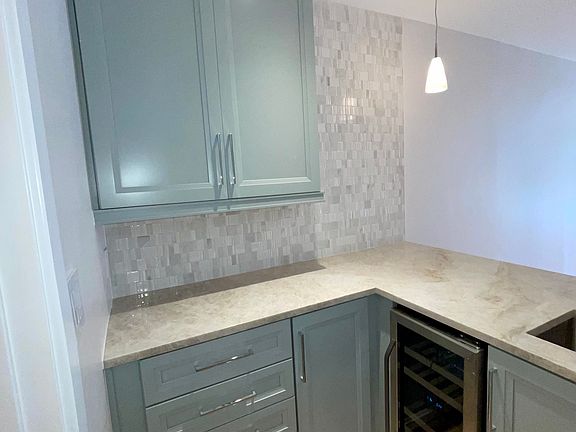 5th image of 1015 17th St APT 6