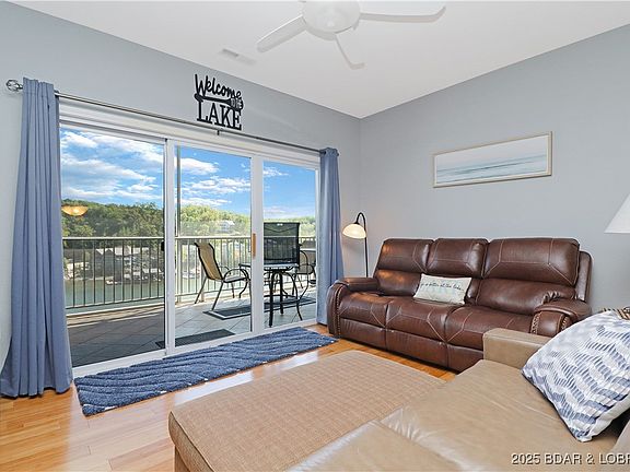 2nd image of 138 Oak Harbor Dr #6E