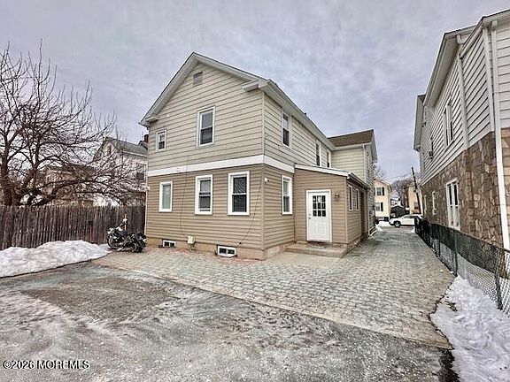 3rd image of 15 Doughty St #C