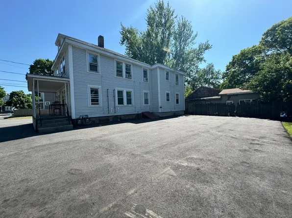 20 Riverside St, Brockton, MA 02302