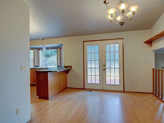 4th image of 1285 NE Taftson St