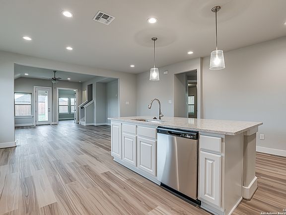 5th image of 3940 GERVASI