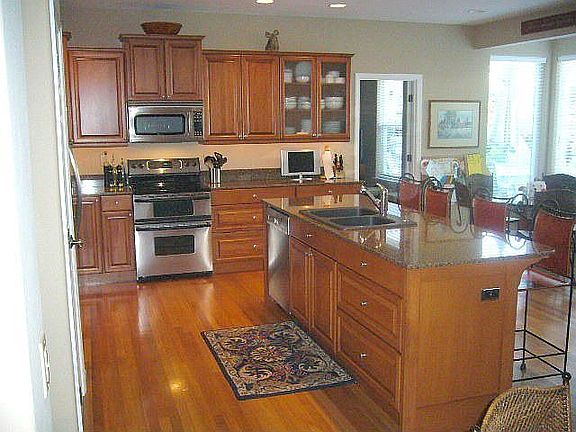 3rd image of 1423 Dogwood Ln