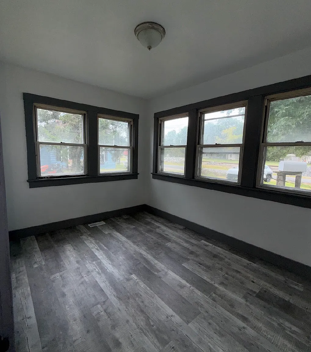 2 bed, 750 sqft, $900 — Photo 3