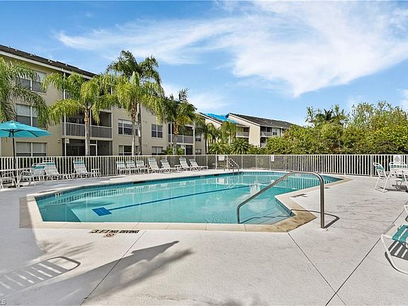 4th image of 28871 Bermuda Lago Ct Unit 105