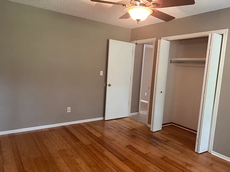 3903 Willshire Dr — Photo 15