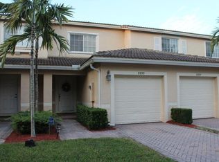 8999 Chambers St, Tamarac, FL 33321