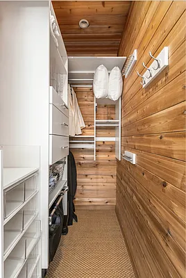 Rented by SERHANT. | media 12