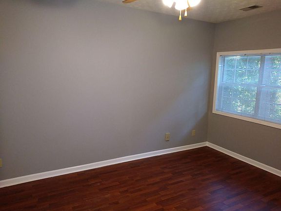 4th image of 4245 Orchard Grv