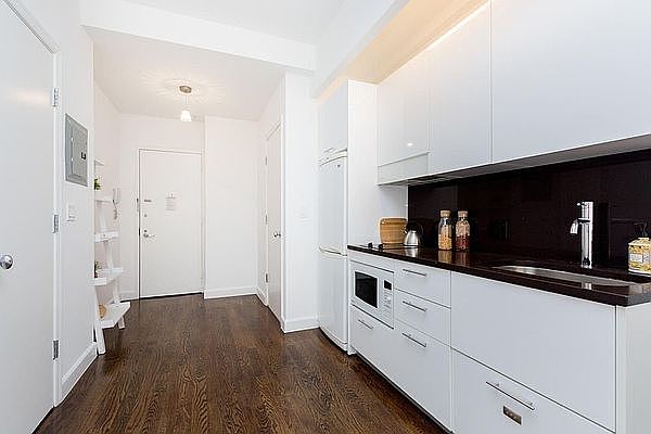 1st image of 212 W 91st St APT 1118