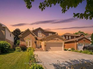 872 Corbetts Rd, Oshawa, ON L1K 2E1