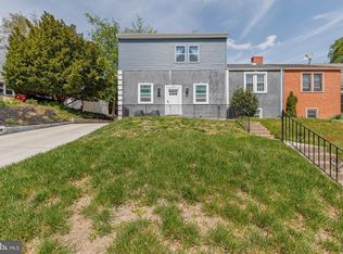 830 E Cathedral Rd, Philadelphia, PA 19128