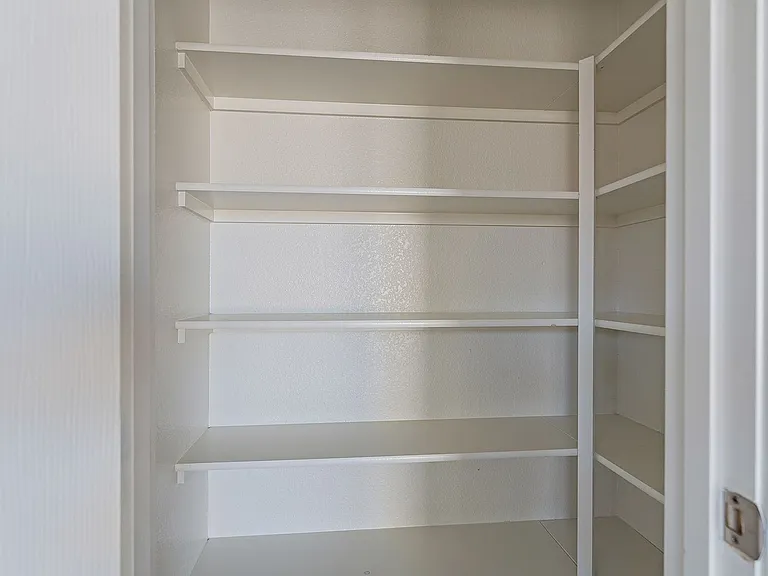 2420 E Gleneagle Dr — Photo 14