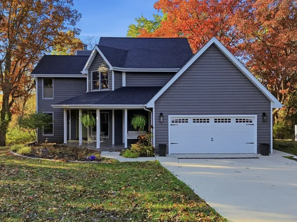 507 N Sangamon Ln, Dixon, IL 61021