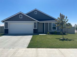 765 SW Inby St, Mountain Home, ID 83647