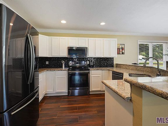 4th image of 14011 Oak Bend Dr