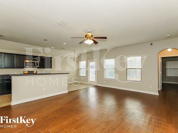 3rd image of 3445 Cayman Dr