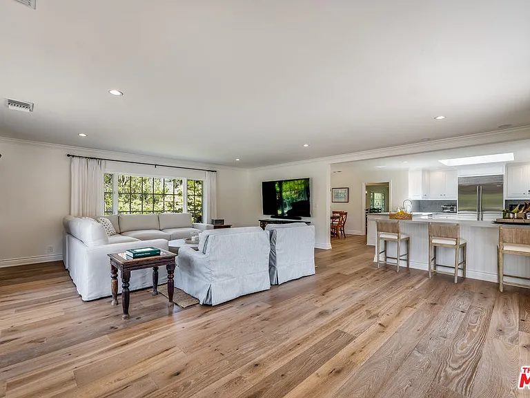 28925 Cliffside Dr — Photo 15