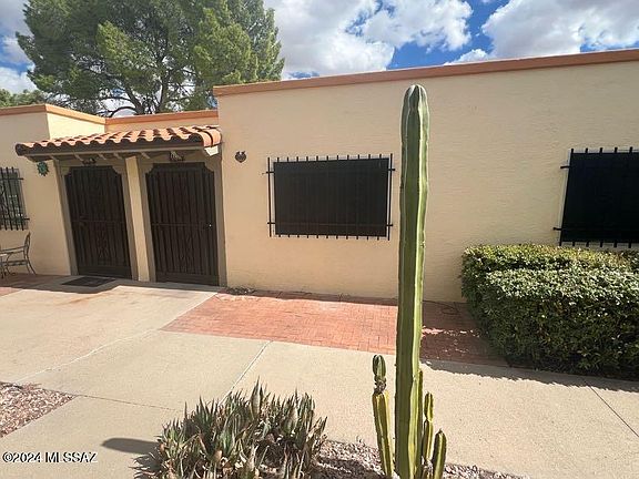 2nd image of 105 W Calle Del Ano