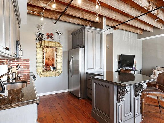 5th image of 223 N Peters St #4A