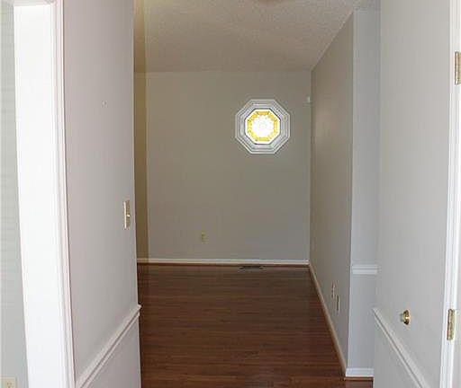 3rd image of 4140 Willmeade Dr