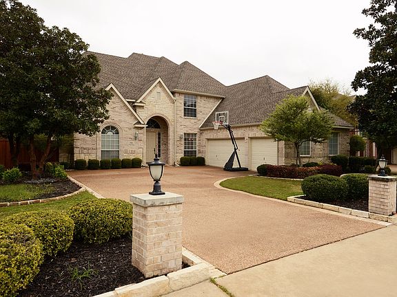 2nd image of 506 Rainforest Ln