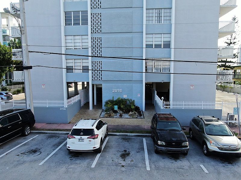 1st image of 2016 Bay Dr APT 704