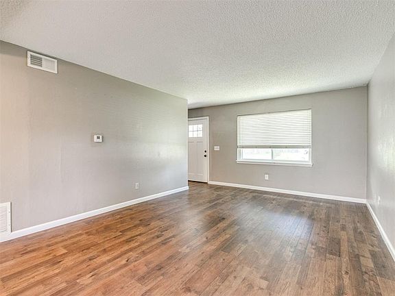 3rd image of 1513 Cherry Stone St
