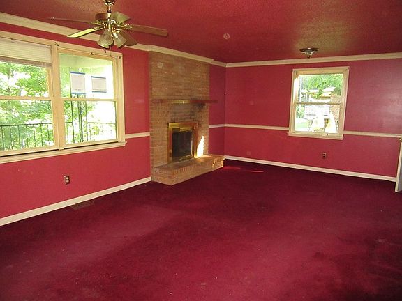 2nd image of 308 Holiday Dr