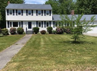 5 Lincoln Dr, Tyngsboro, MA 01879