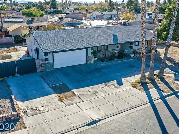 3rd image of 4715 E California Ave