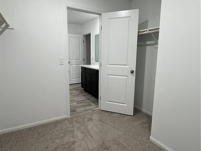 7668 Loftwood Ave — Photo 22