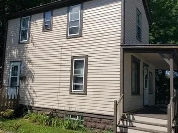 6910 16th Ave, Kenosha, WI 53143