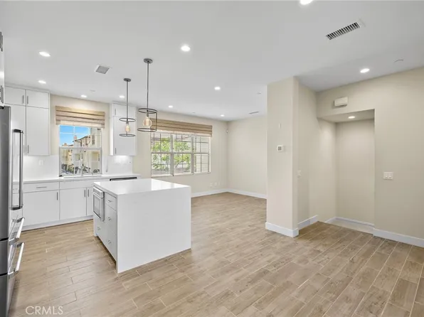 114 Outwest, Irvine, CA 92618