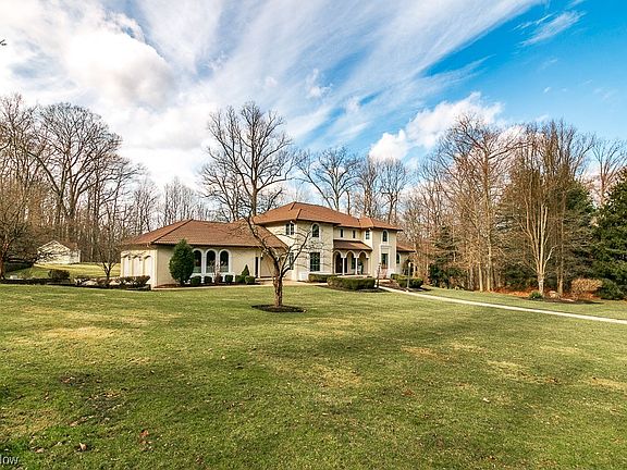 3rd image of 8845 Sanctuary Dr