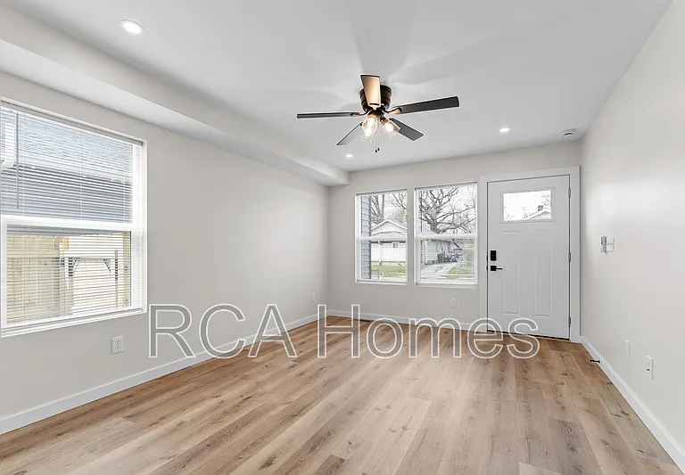 3449 E 26th St — Photo 5