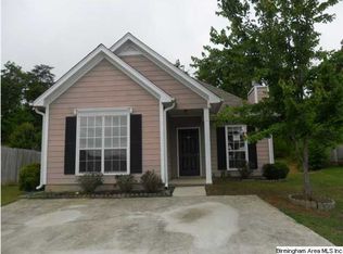 210 Flagstone Ln, Calera, AL 35040