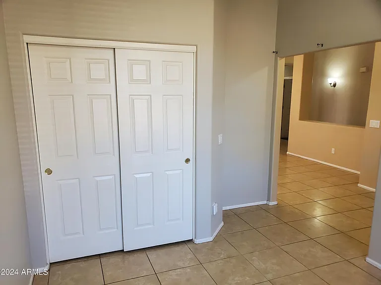 1507 S 171st Ln — Photo 7