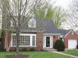 2017 Sunset Dr, Paris, KY 40361